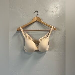 SKIMS Smoothing Intimates Full Coverage Lightly Lined Bra 34A NWT Sand Color